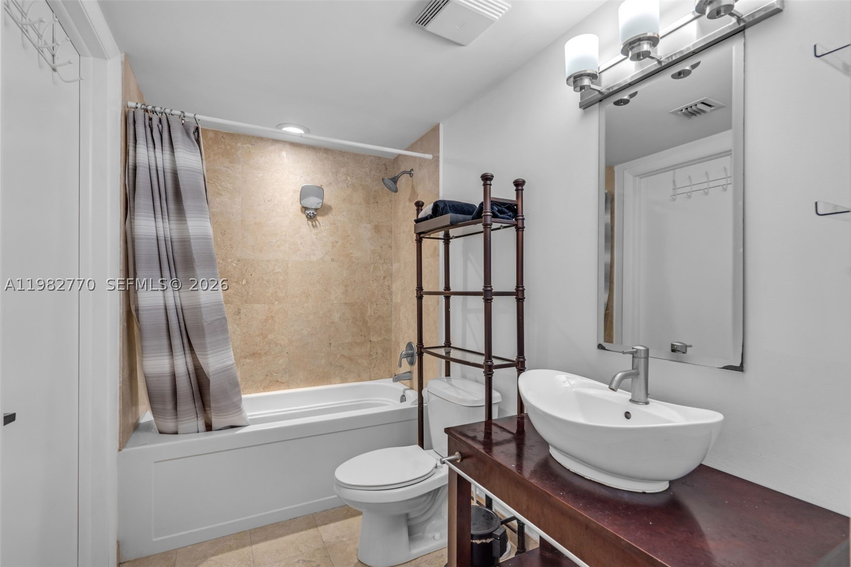 350 S Miami Ave #2412, Miami FL 33130