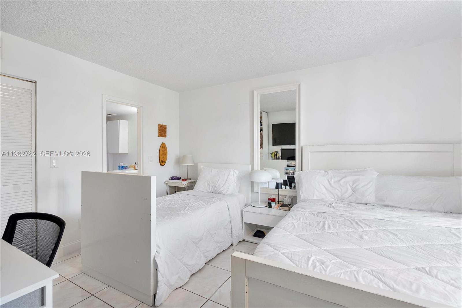 13499 Biscayne Blvd #406, North Miami FL 33181