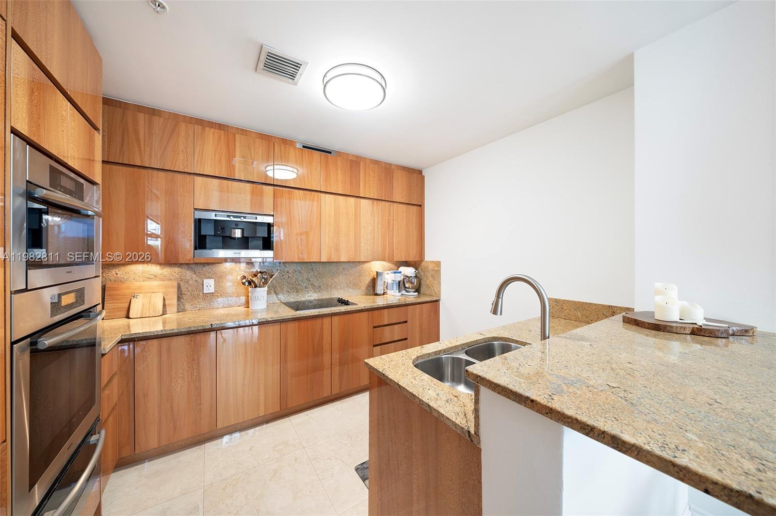 50 S Pointe Dr #509, Miami Beach FL 33139