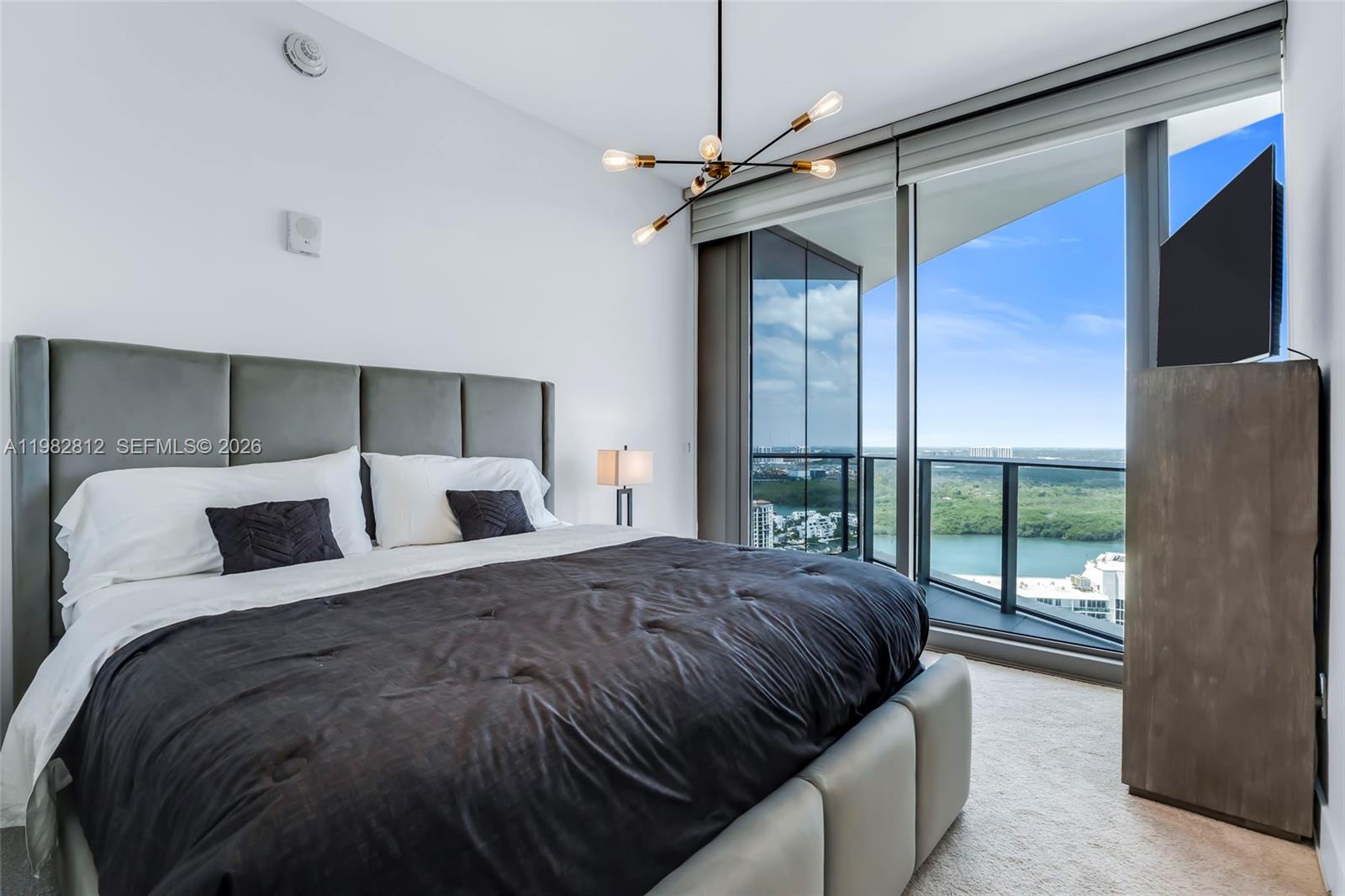 15701 Collins Ave #2903, Sunny Isles Beach FL 33160