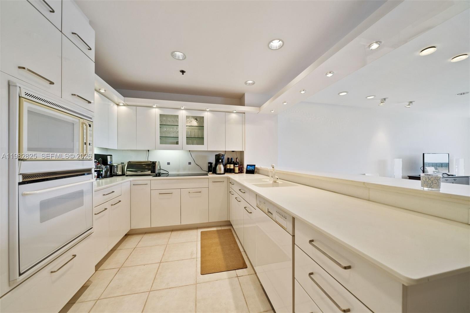 201 Crandon Blvd #927, Key Biscayne FL 33149