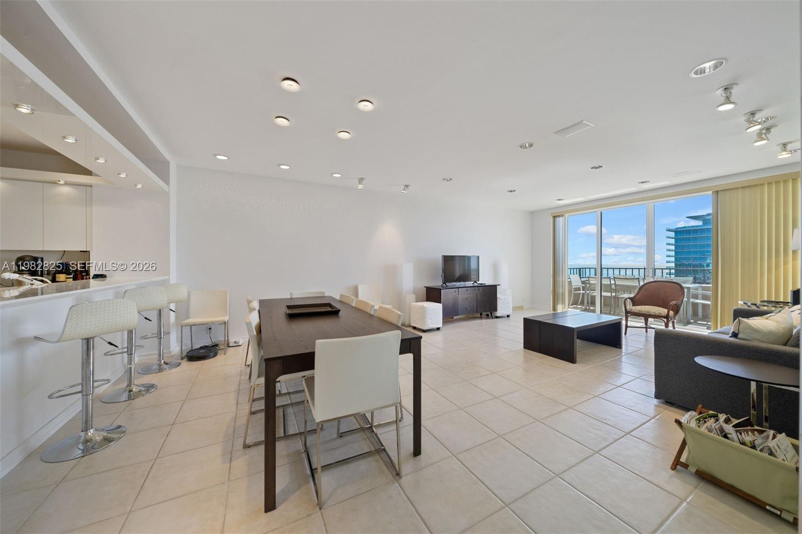 201 Crandon Blvd #927, Key Biscayne FL 33149
