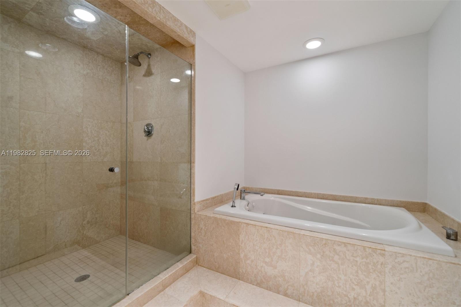 201 Crandon Blvd #927, Key Biscayne FL 33149