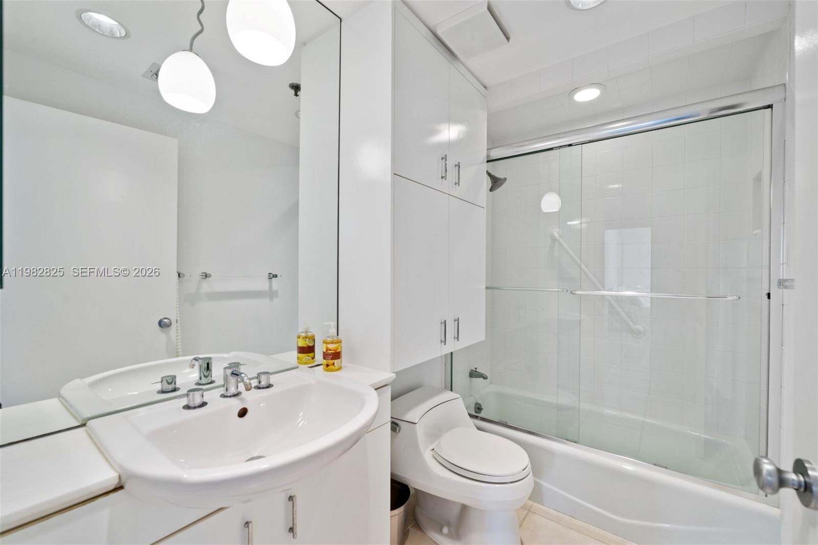 201 Crandon Blvd #927, Key Biscayne FL 33149
