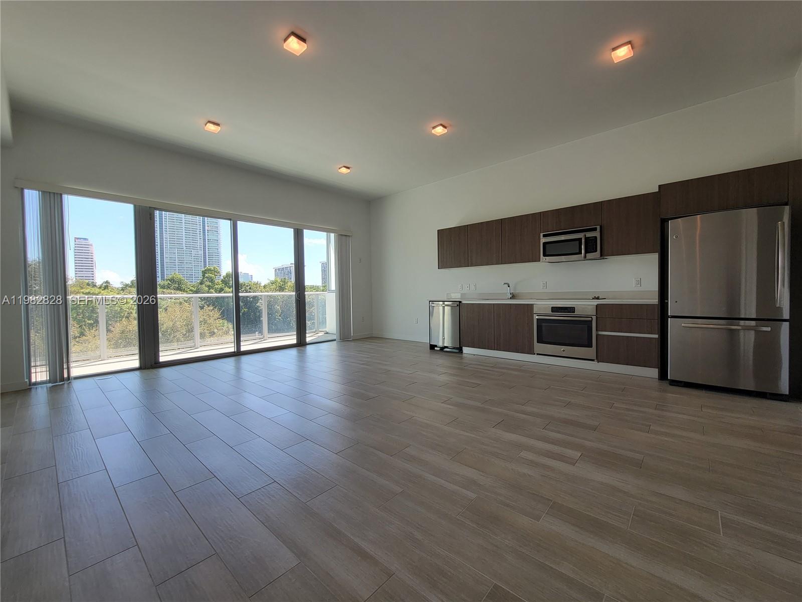 1600 SW 1 Ave #411, Miami FL 33129