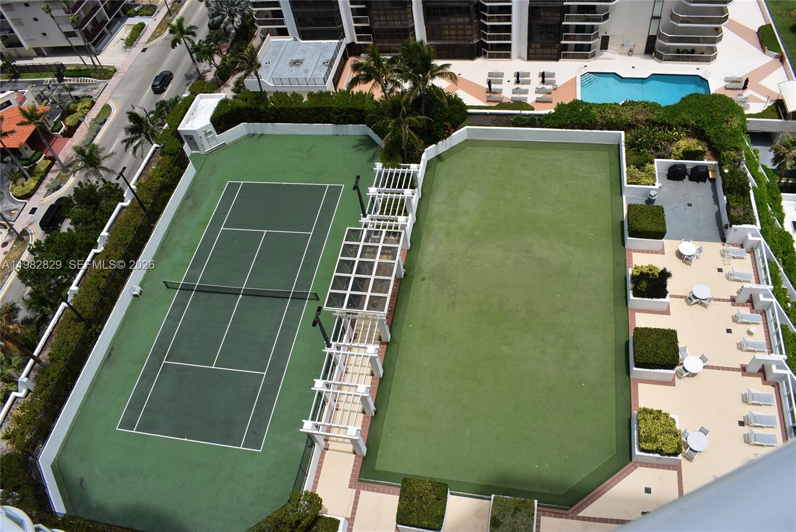 6365 Collins Ave #2106, Miami Beach FL 33141
