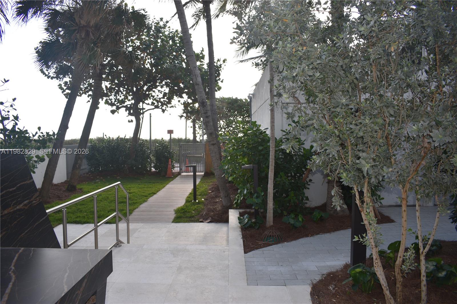 6365 Collins Ave #2106, Miami Beach FL 33141