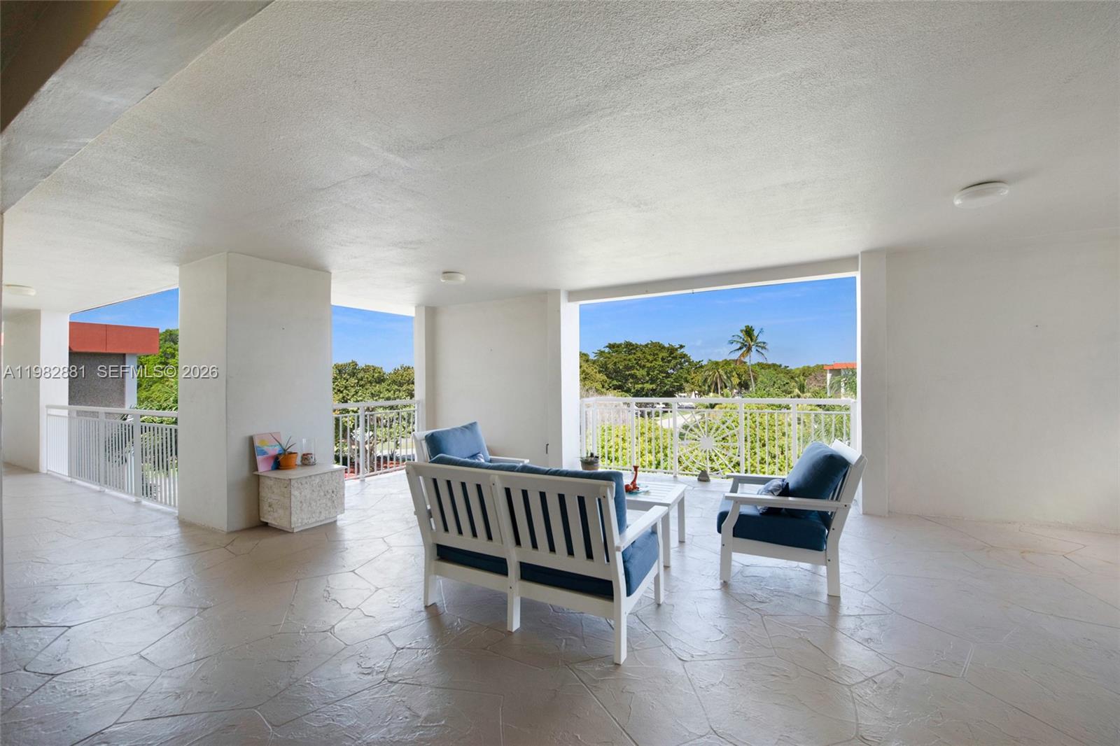 3050 NE 48th Ct #401, Lighthouse Point FL 33064