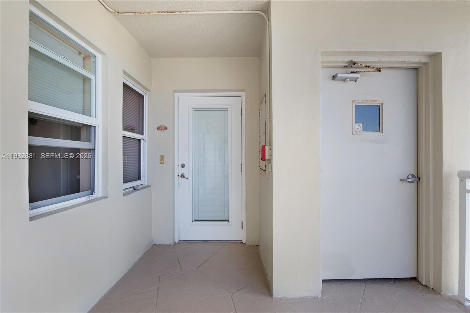 3050 NE 48th Ct #401, Lighthouse Point FL 33064