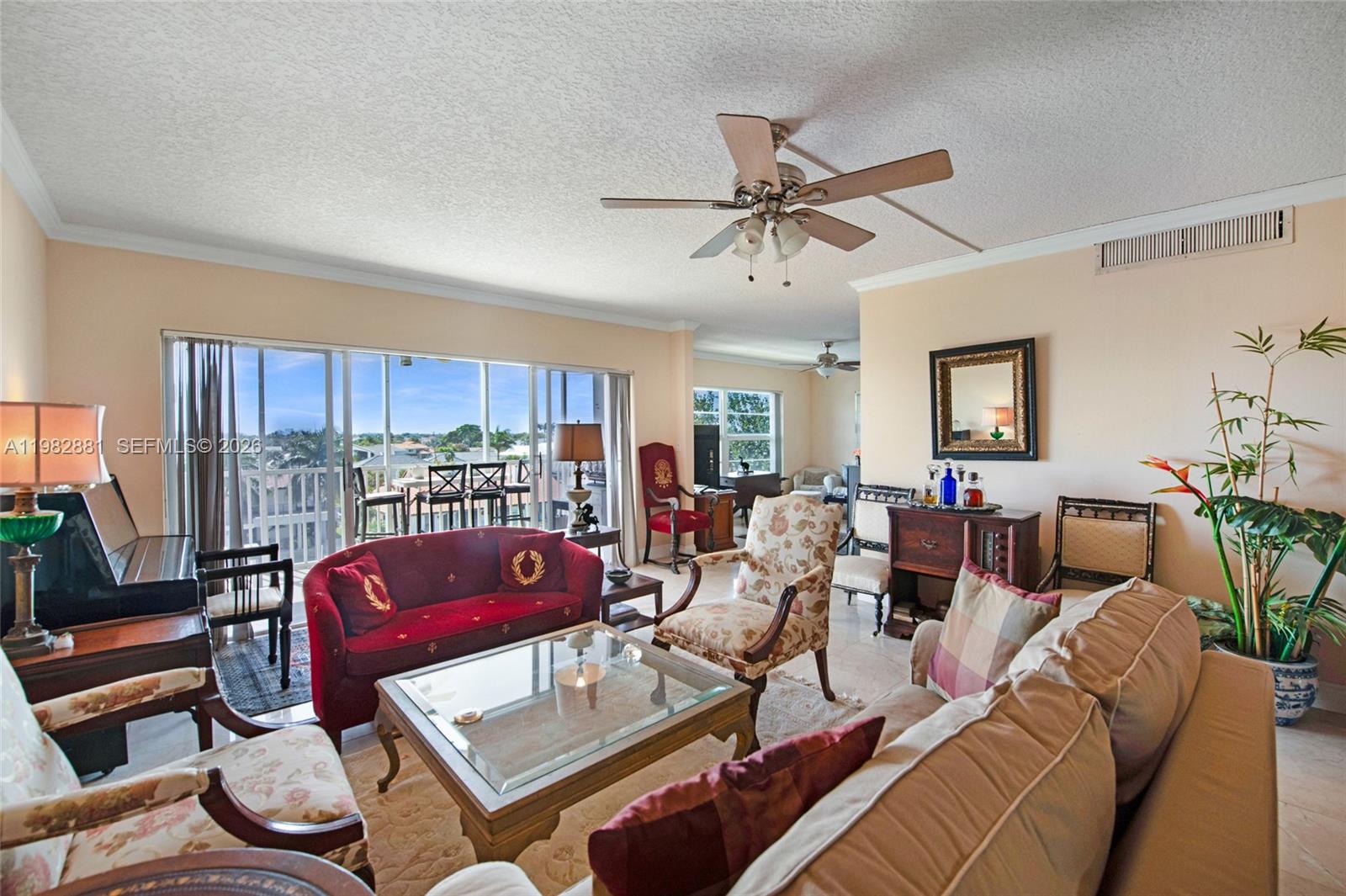 3050 NE 48th Ct #401, Lighthouse Point FL 33064