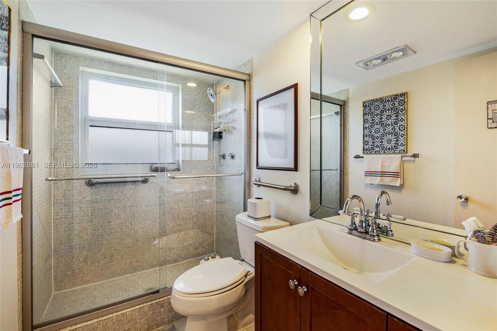 3050 NE 48th Ct #401, Lighthouse Point FL 33064