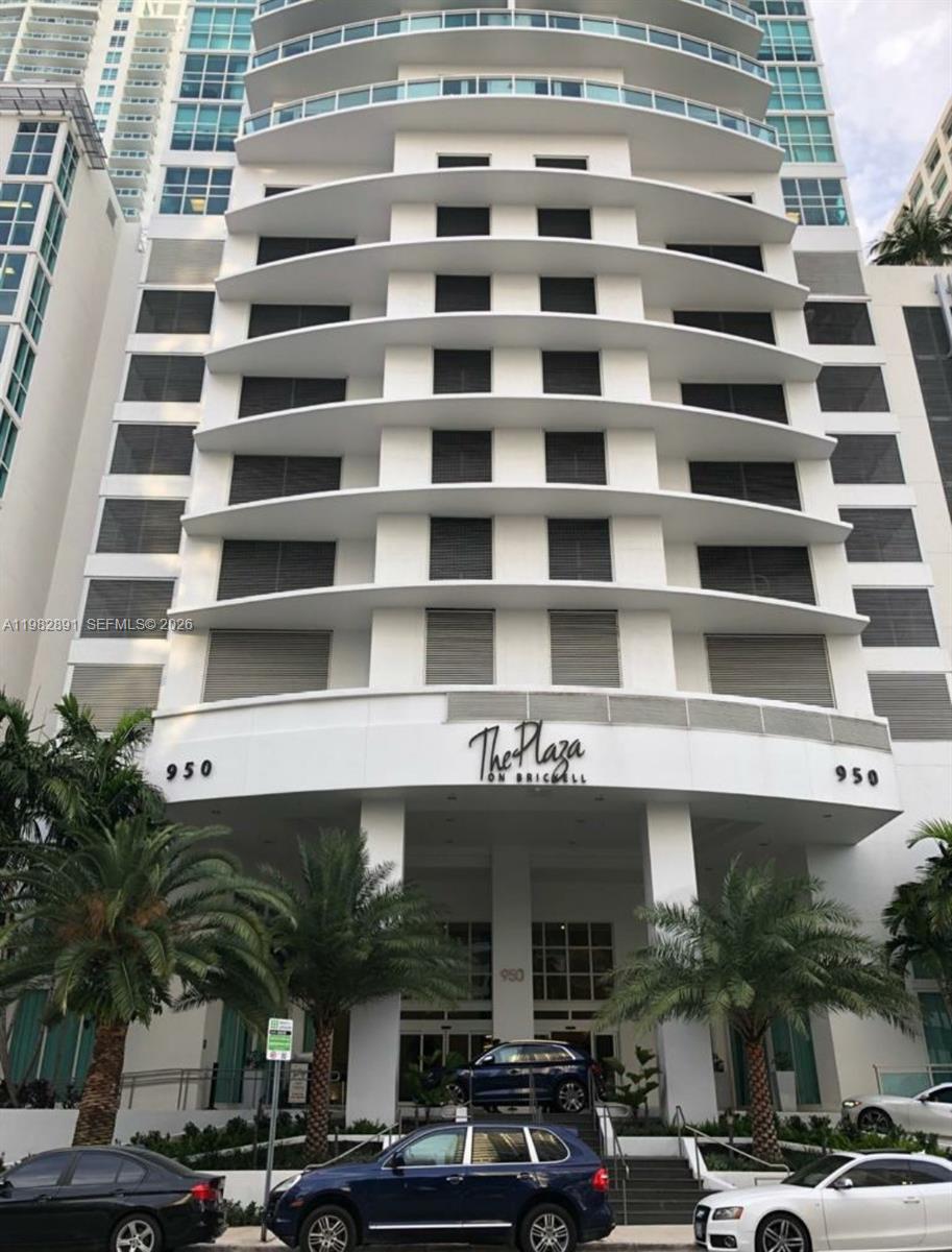 950 N Brickell Bay Dr #3002, Miami FL 33131