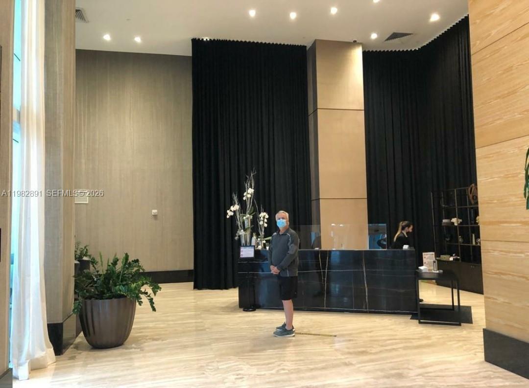 950 N Brickell Bay Dr #3002, Miami FL 33131