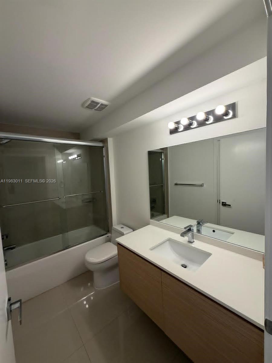 600 NE 27th St #902, Miami FL 33137