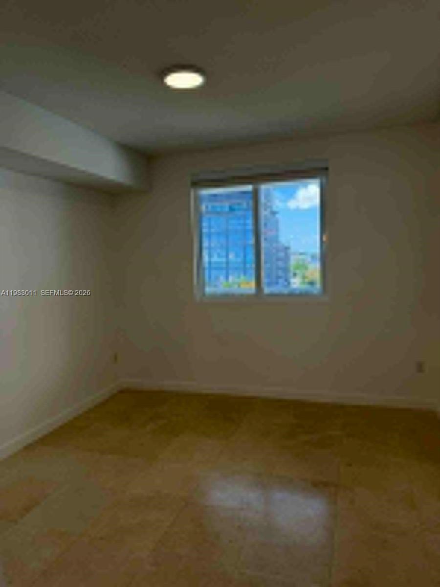 600 NE 27th St #902, Miami FL 33137