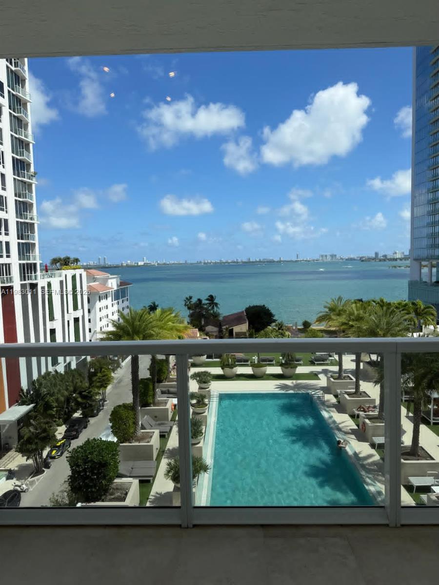 600 NE 27th St #902, Miami FL 33137