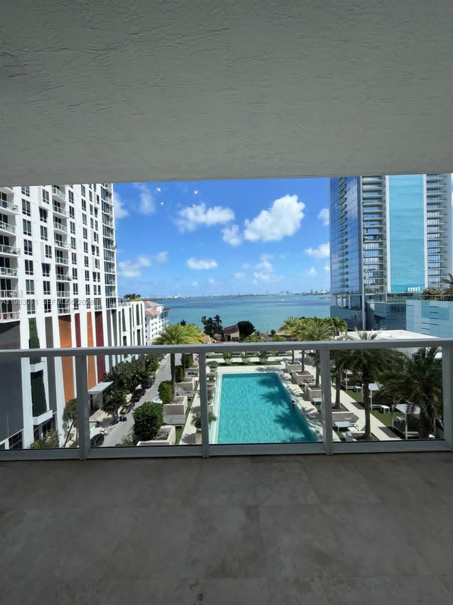 600 NE 27th St #902, Miami FL 33137