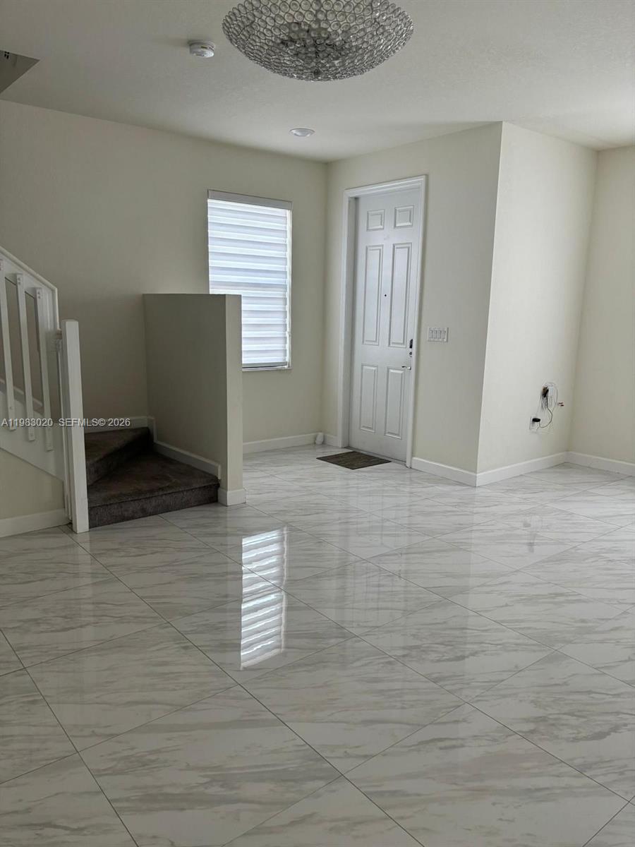 3337 W 105th Ter, Hialeah FL 33018
