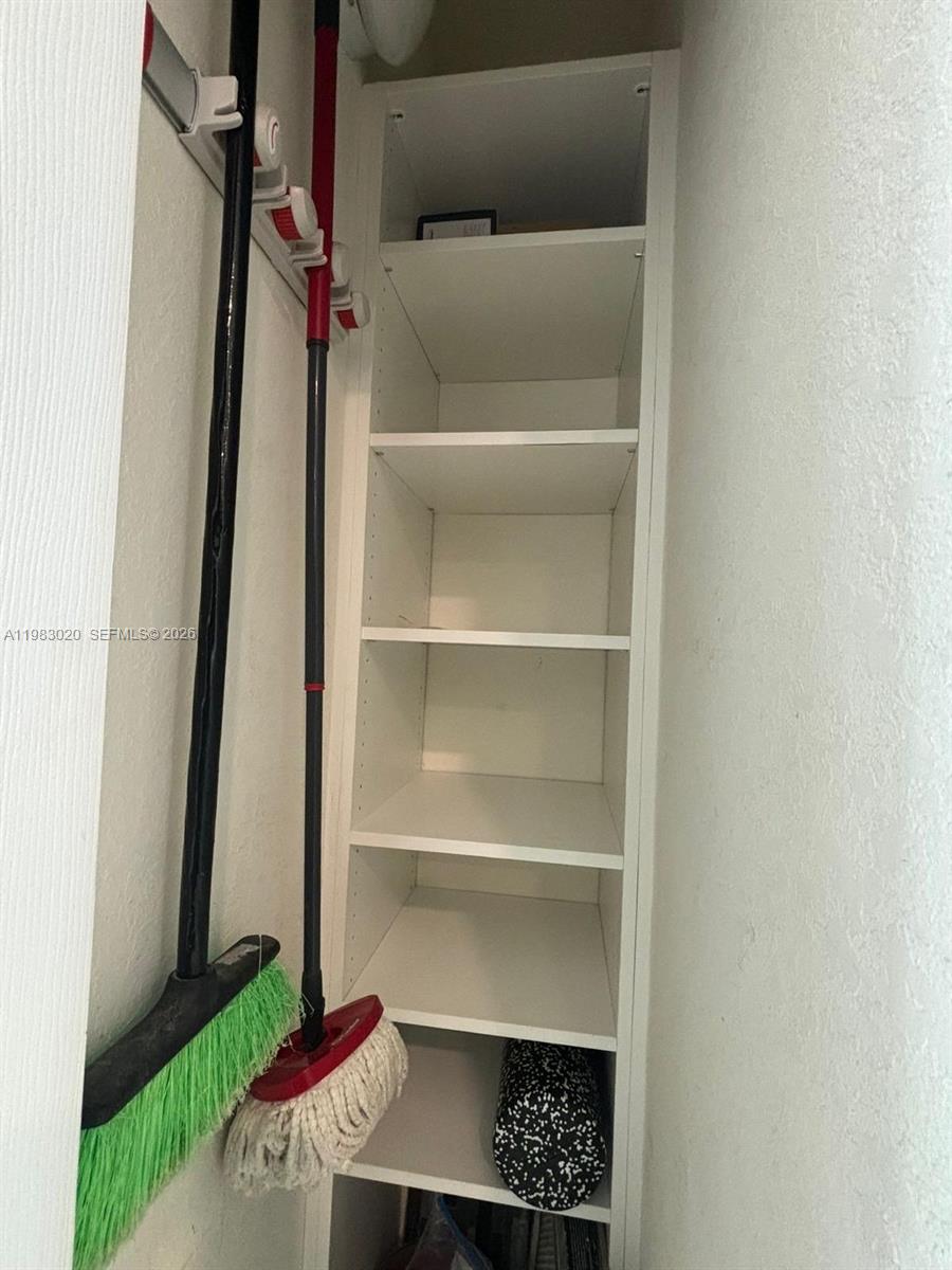 3337 W 105th Ter, Hialeah FL 33018