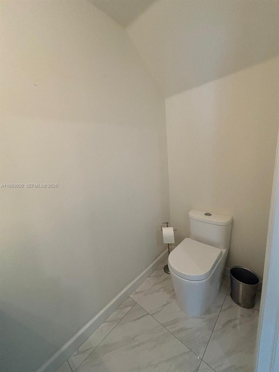 3337 W 105th Ter, Hialeah FL 33018
