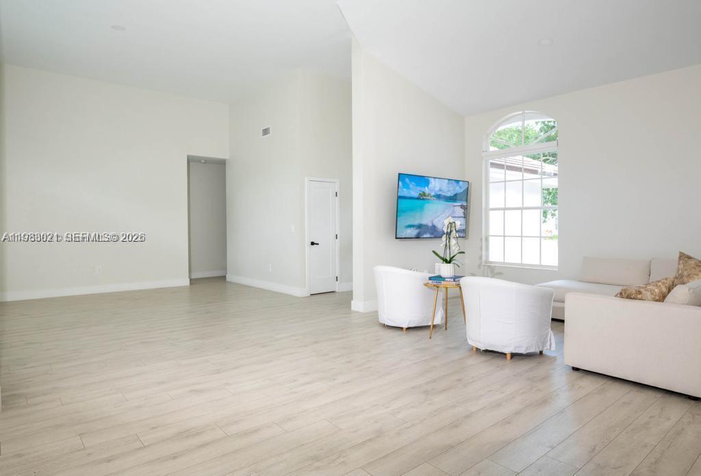 8325 NW 161st Ter #8325, Miami Lakes FL 33016