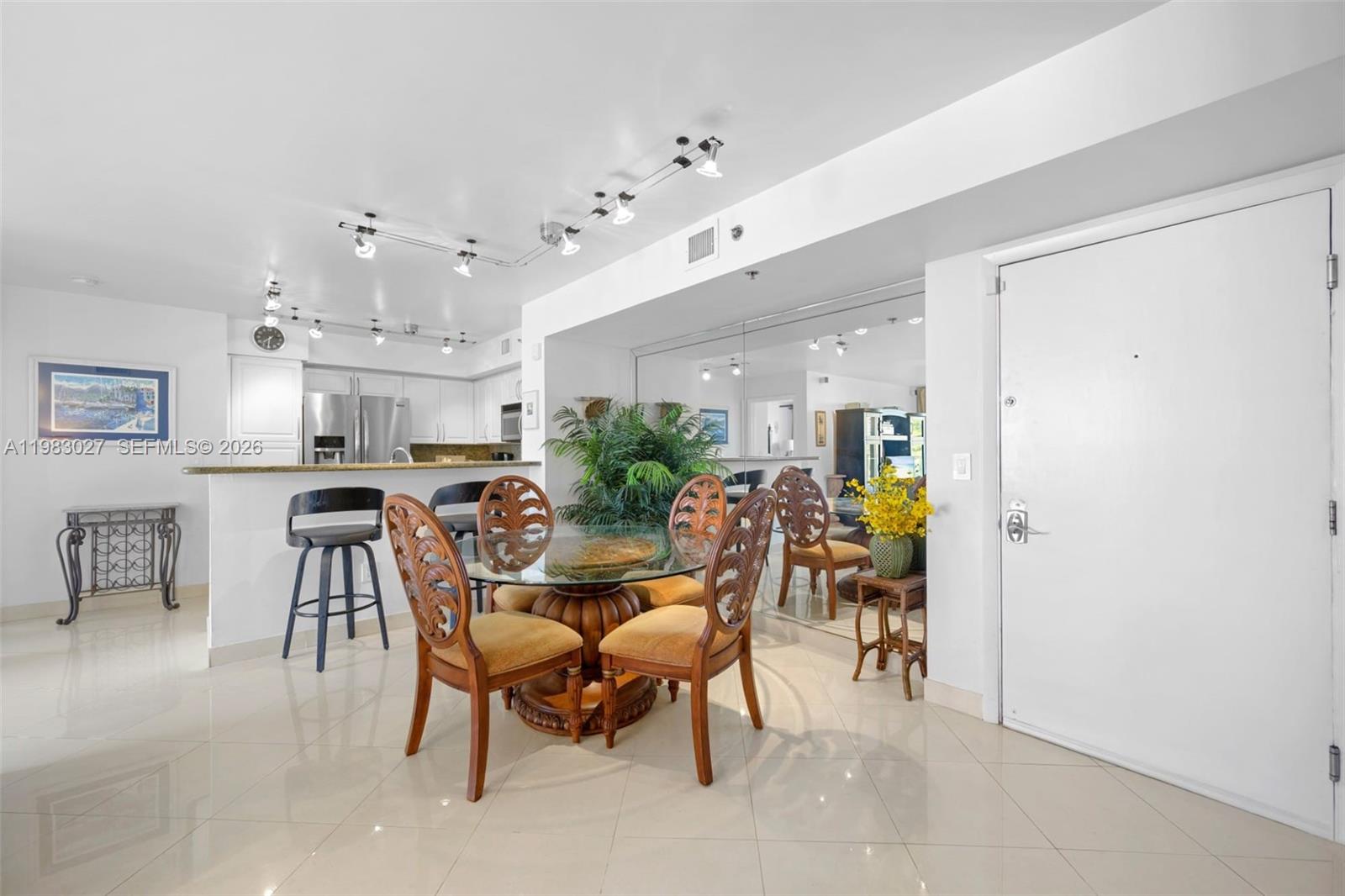 19999 E Country Club Dr #1406, Aventura FL 33180