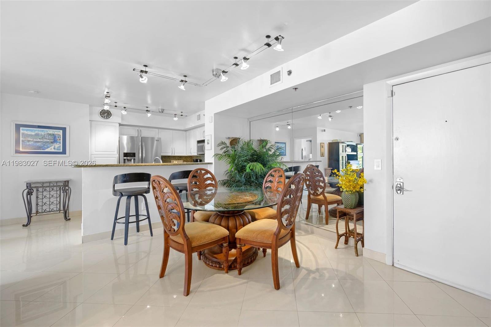 19999 E Country Club Dr #1406, Aventura FL 33180