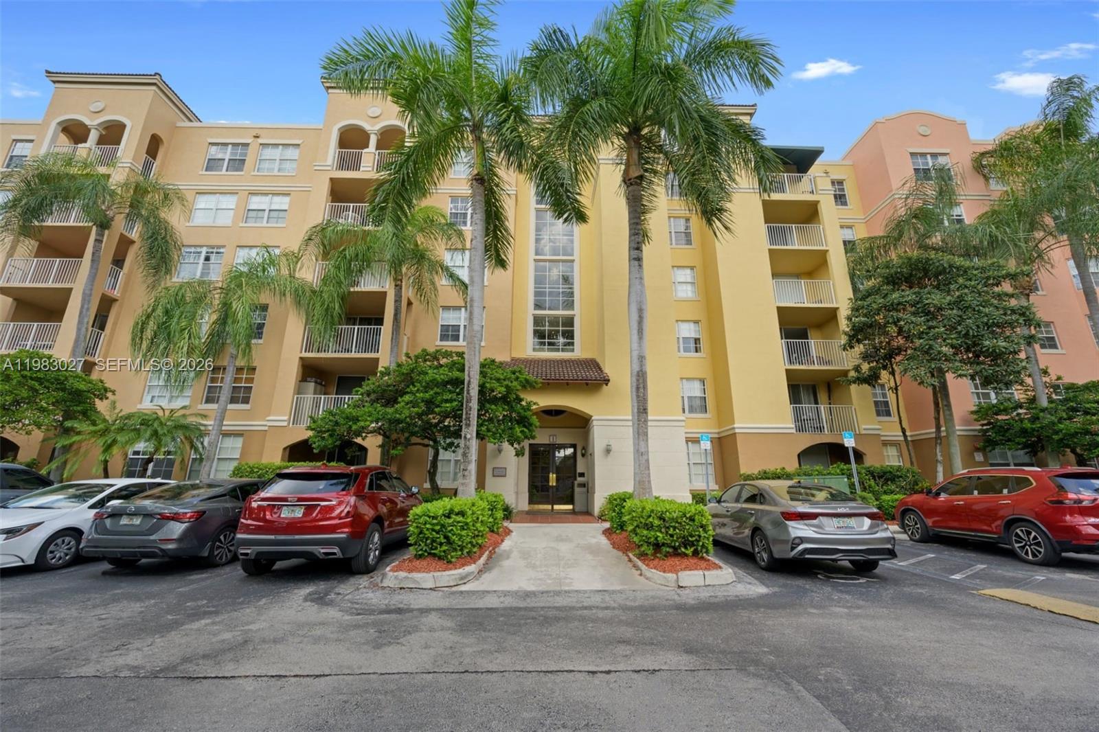 19999 E Country Club Dr #1406, Aventura FL 33180