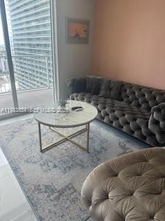 Miami FL 33130 - A11983034