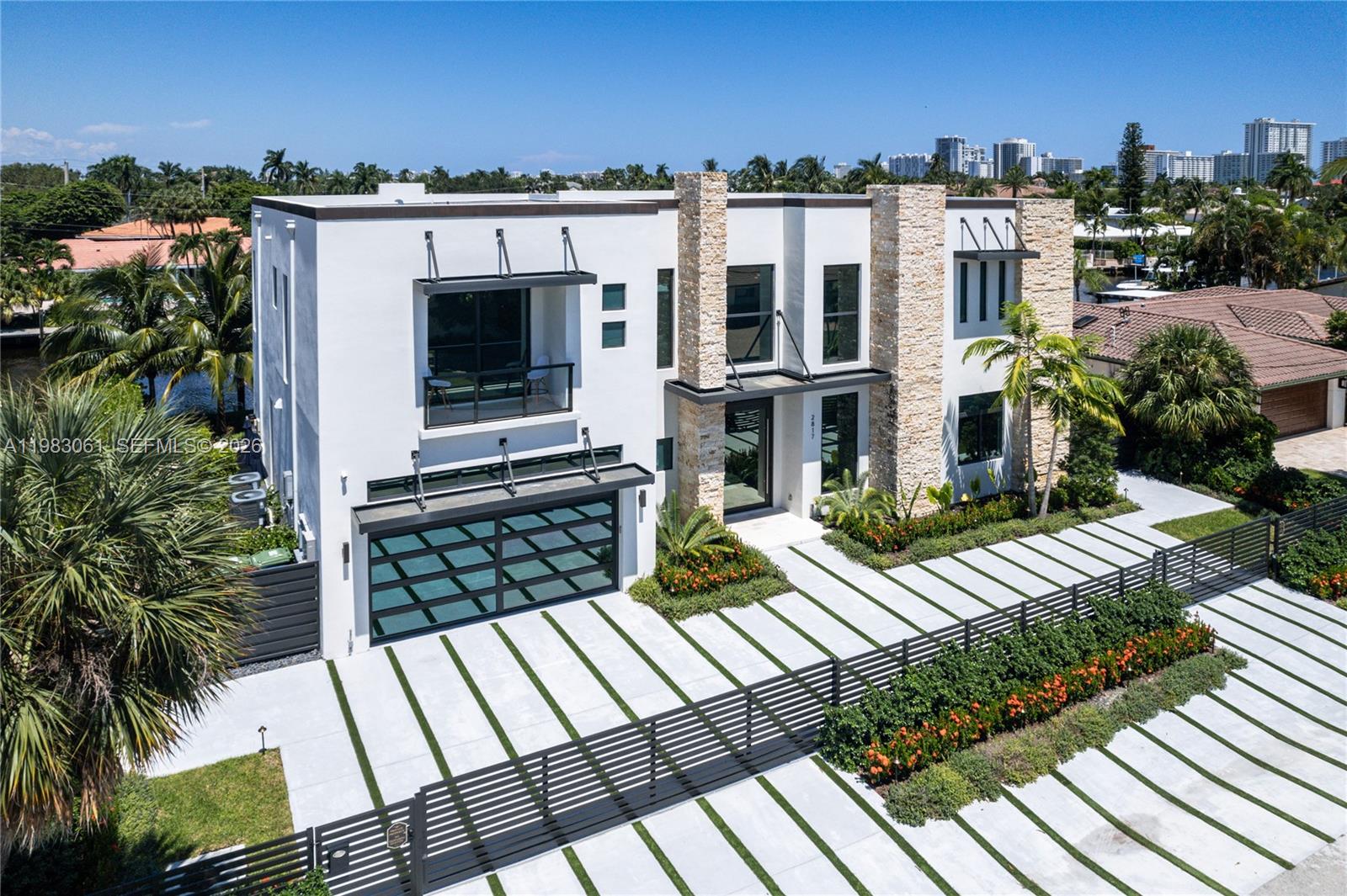 2817 NE 35th St, Fort Lauderdale FL 33306