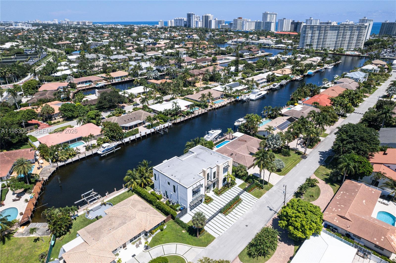 2817 NE 35th St, Fort Lauderdale FL 33306