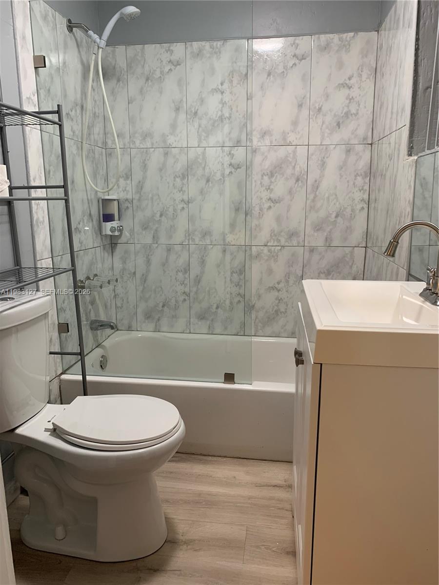 2221 NW 196th Ter #2221, Miami Gardens FL 33056