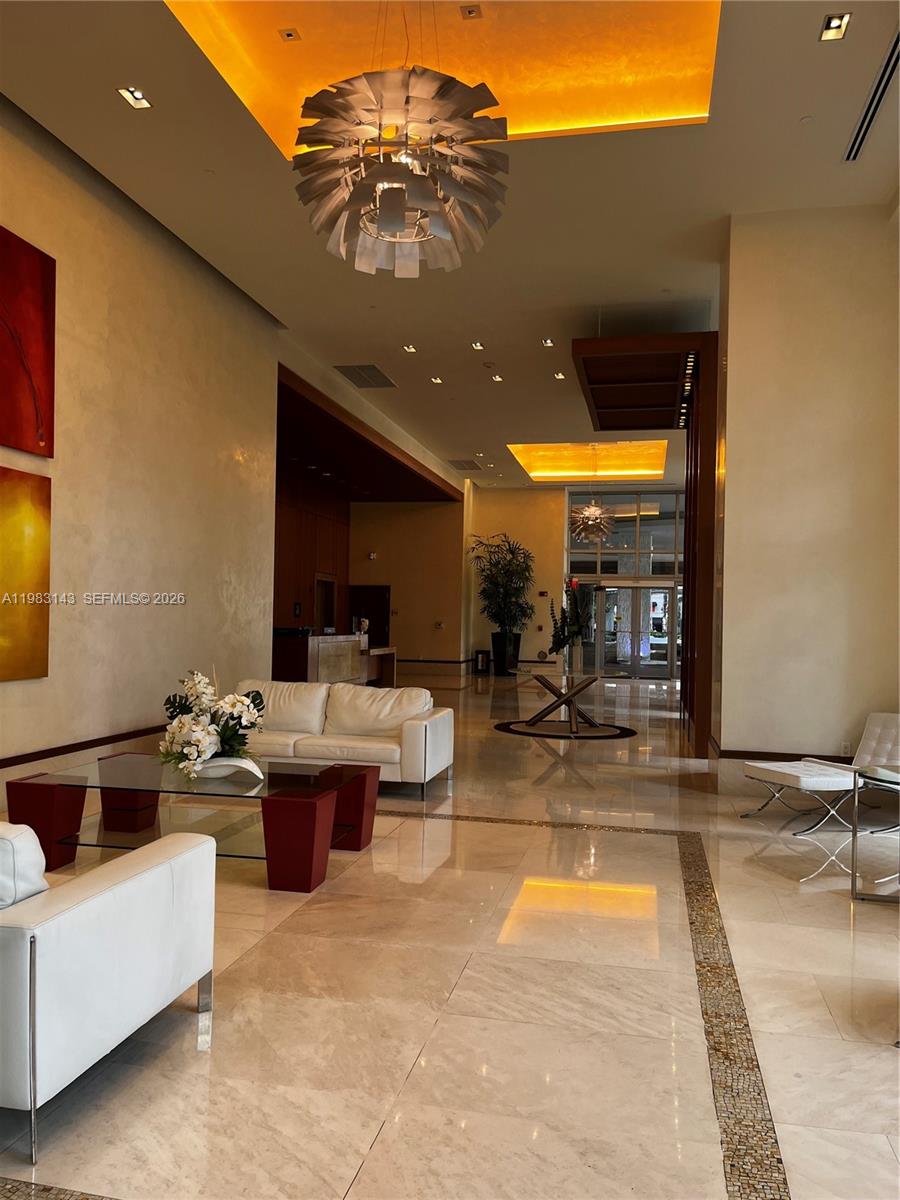 1060 Brickell Ave #1707, Miami FL 33131