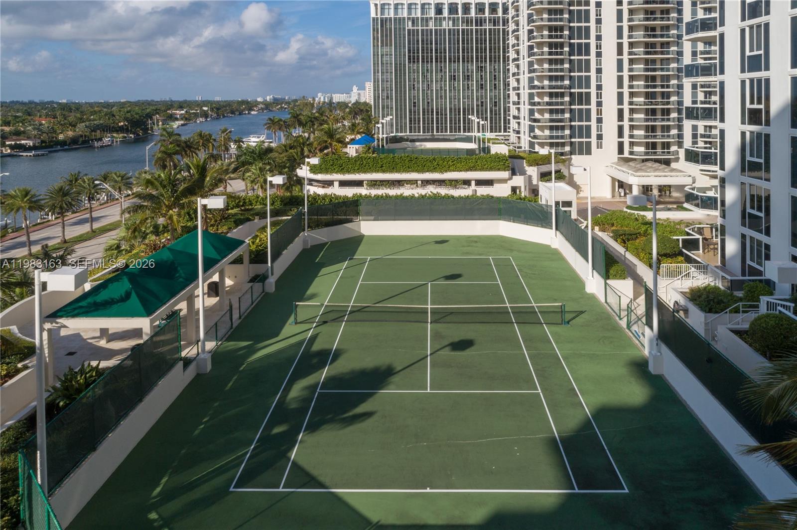 4775 Collins Ave #1504, Miami Beach FL 33140