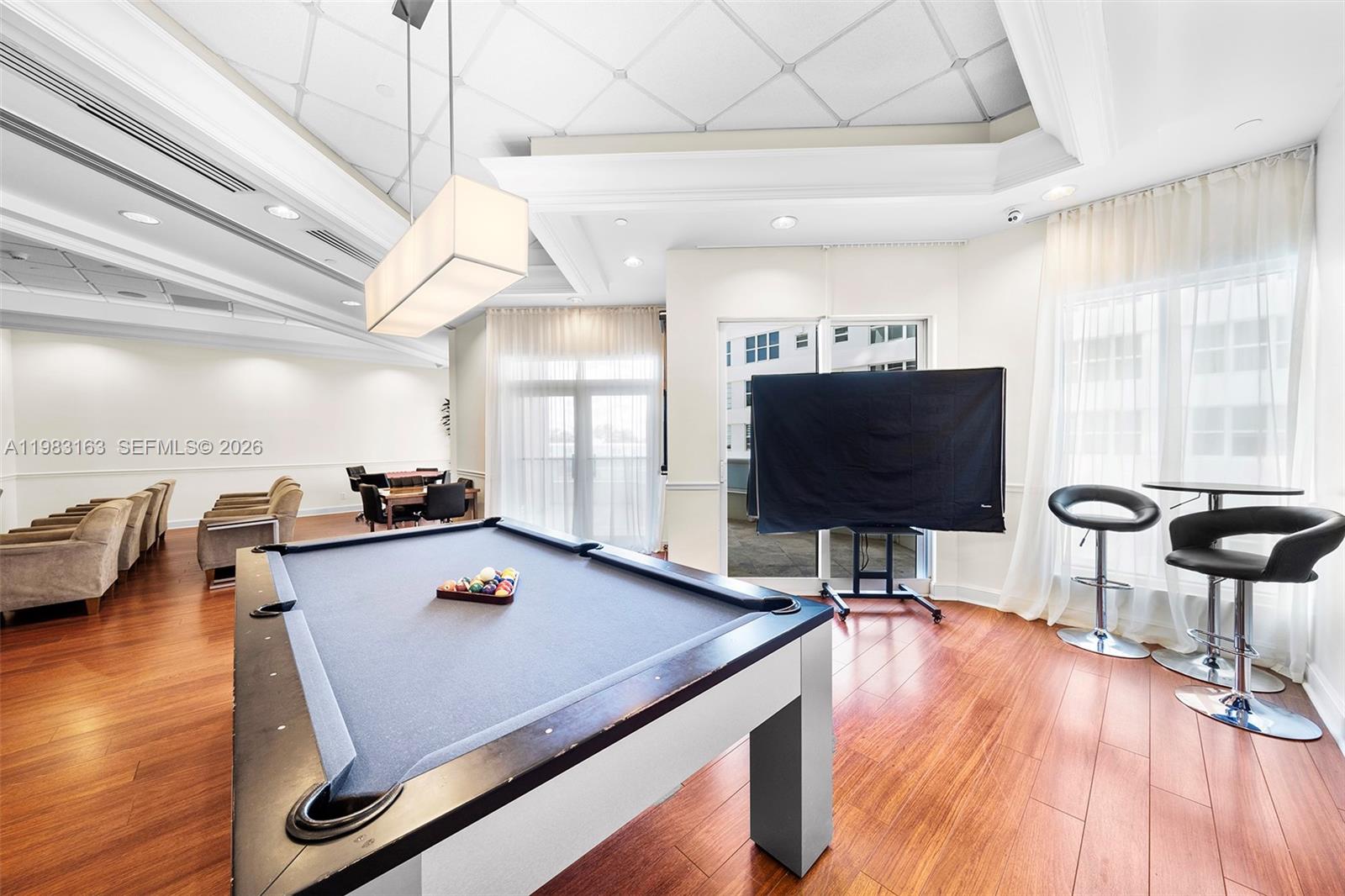 4775 Collins Ave #1504, Miami Beach FL 33140
