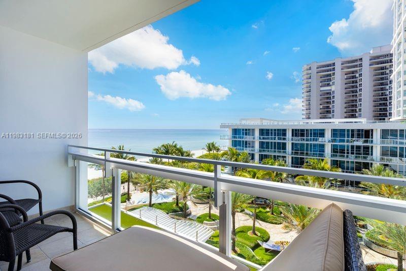 6801 Collins Ave #610 Door #612, Miami Beach FL 33141