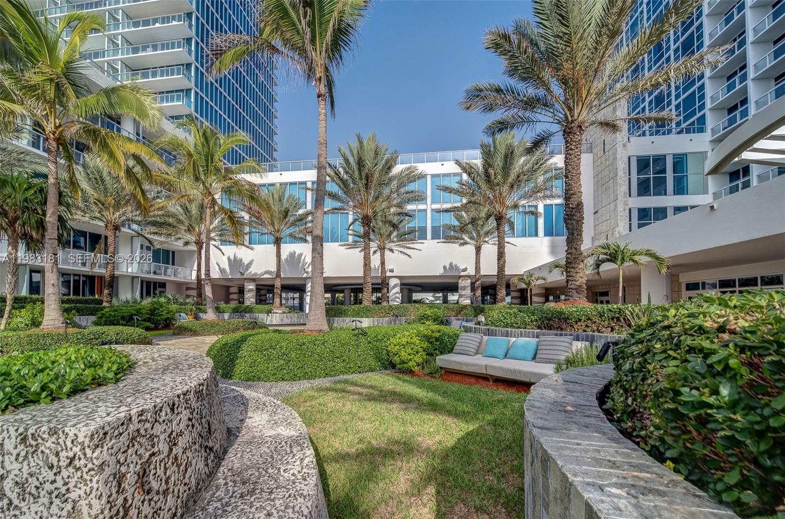 6801 Collins Ave #610 Door #612, Miami Beach FL 33141