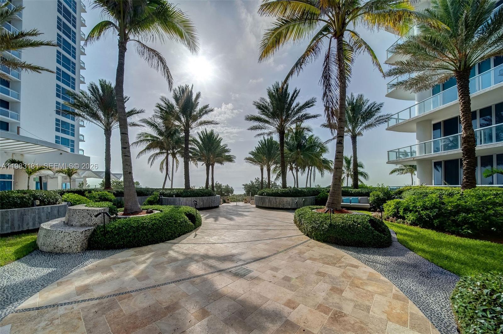 6801 Collins Ave #610 Door #612, Miami Beach FL 33141