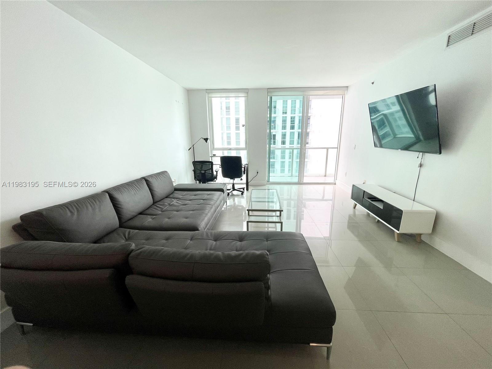 253 NE 2nd St #2506, Miami FL 33132