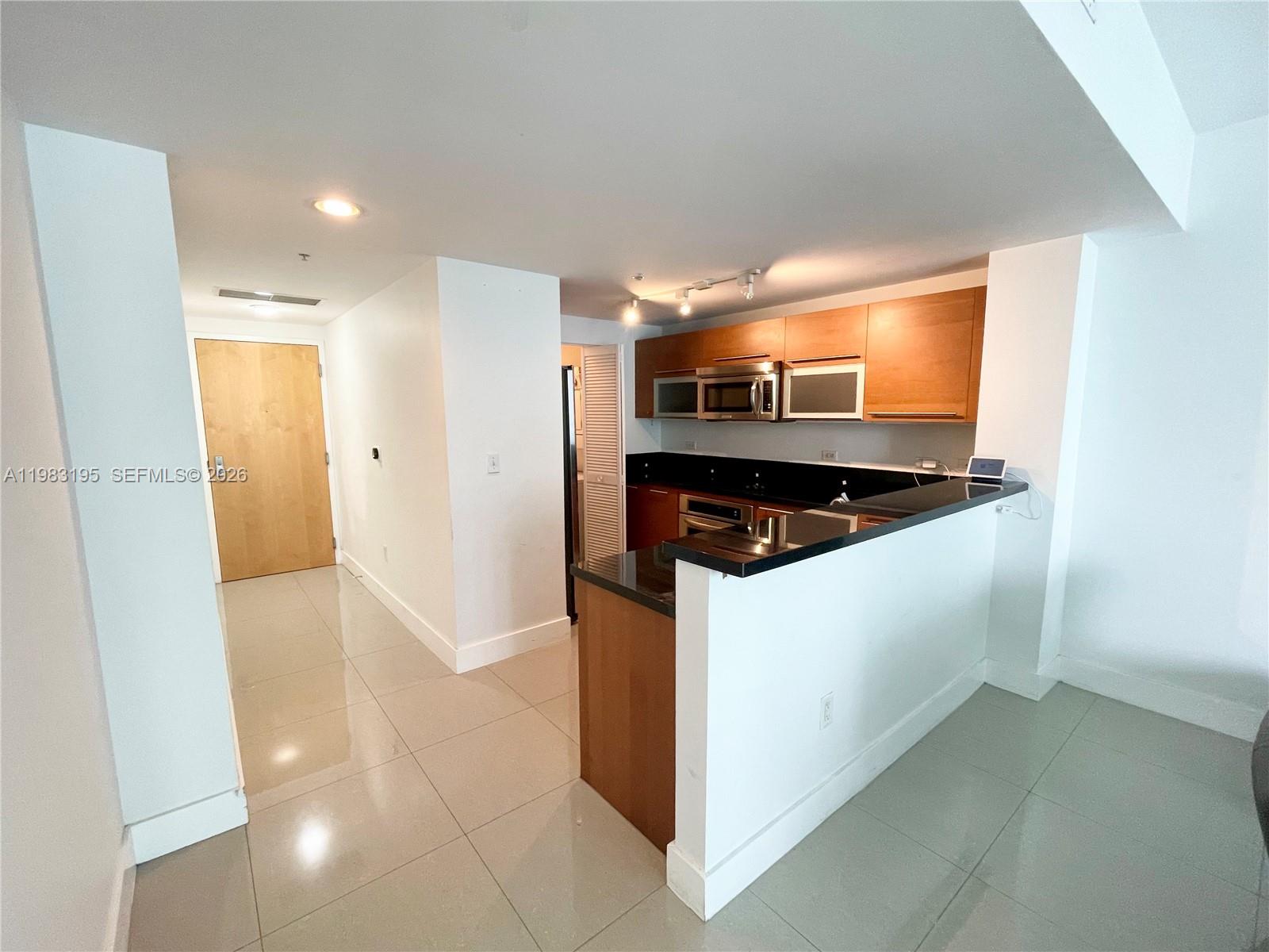 253 NE 2nd St #2506, Miami FL 33132