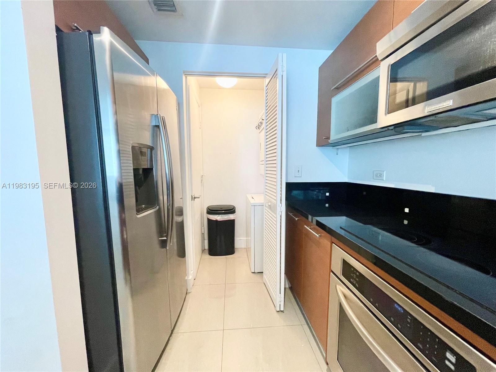 253 NE 2nd St #2506, Miami FL 33132