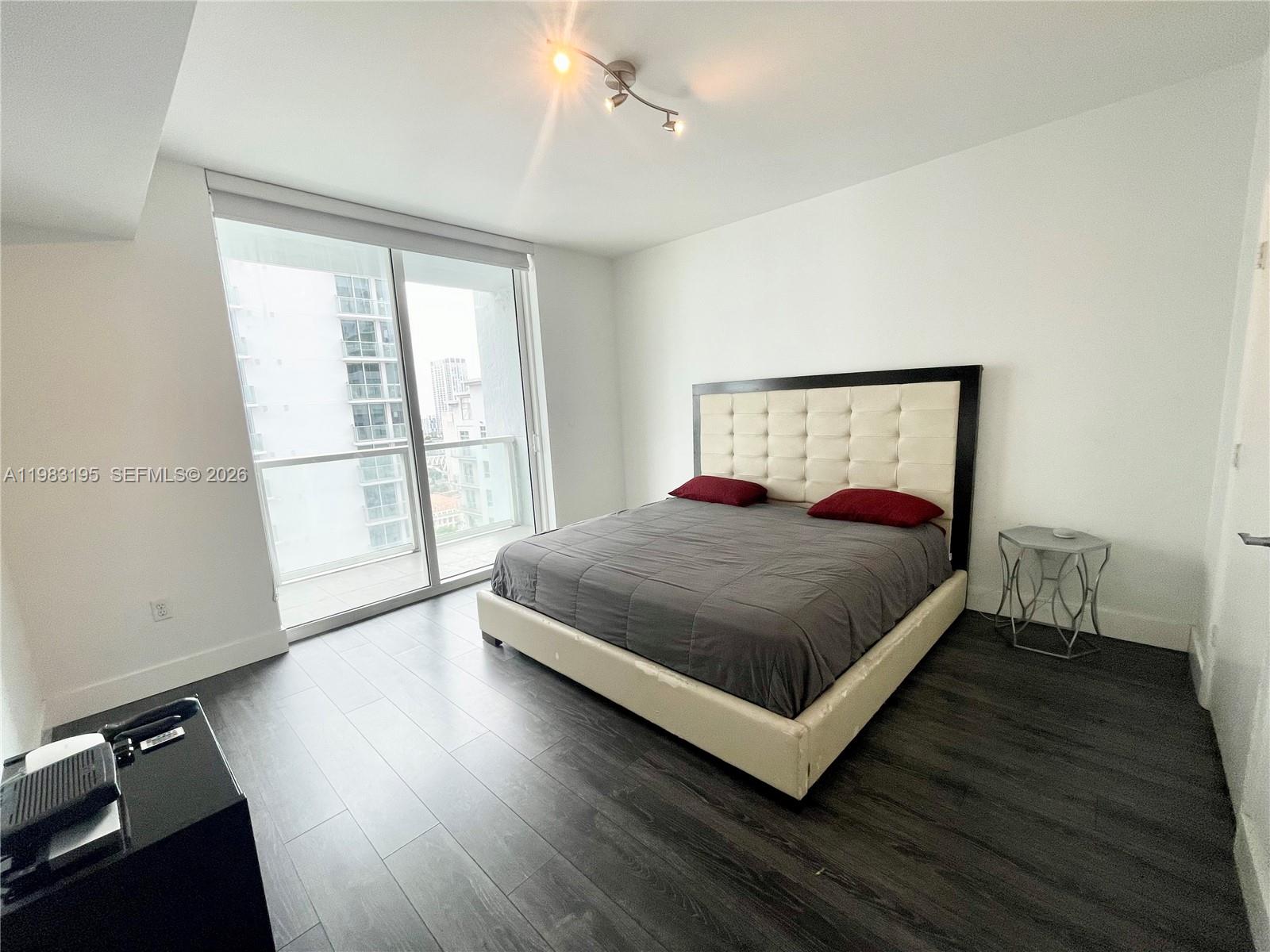 253 NE 2nd St #2506, Miami FL 33132