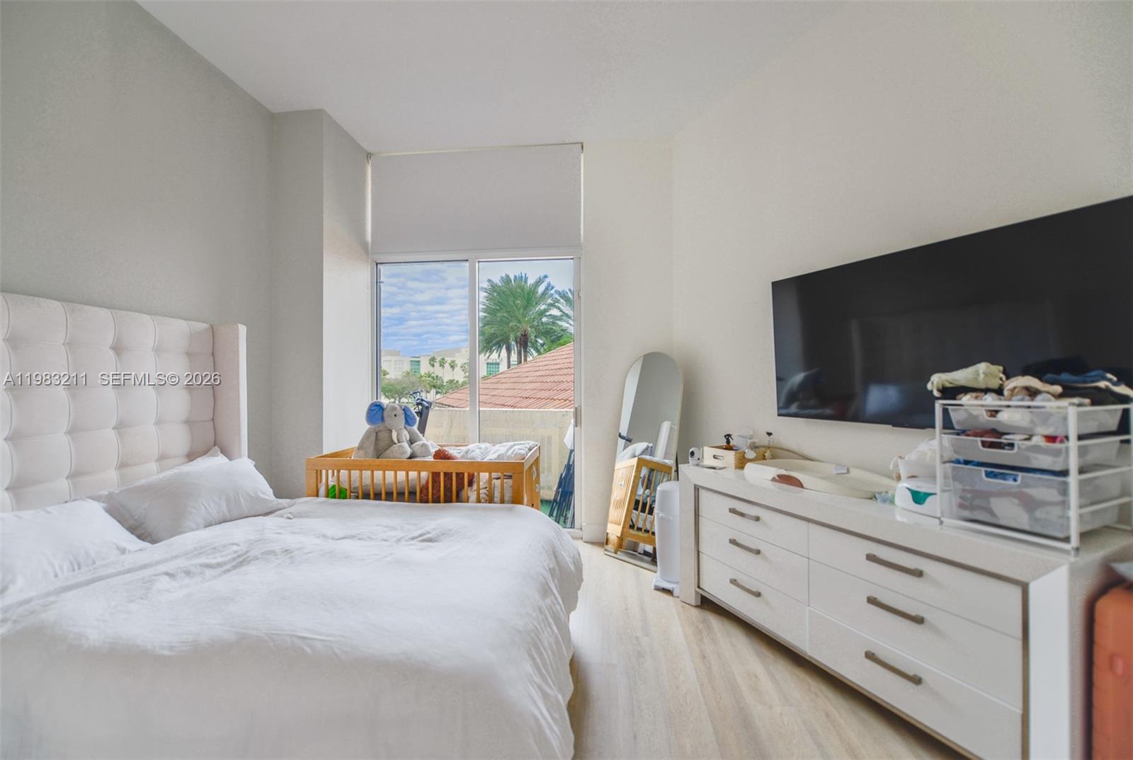 19501 W Country Club Dr #211, Aventura FL 33180