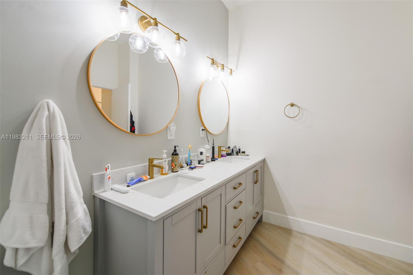 19501 W Country Club Dr #211, Aventura FL 33180