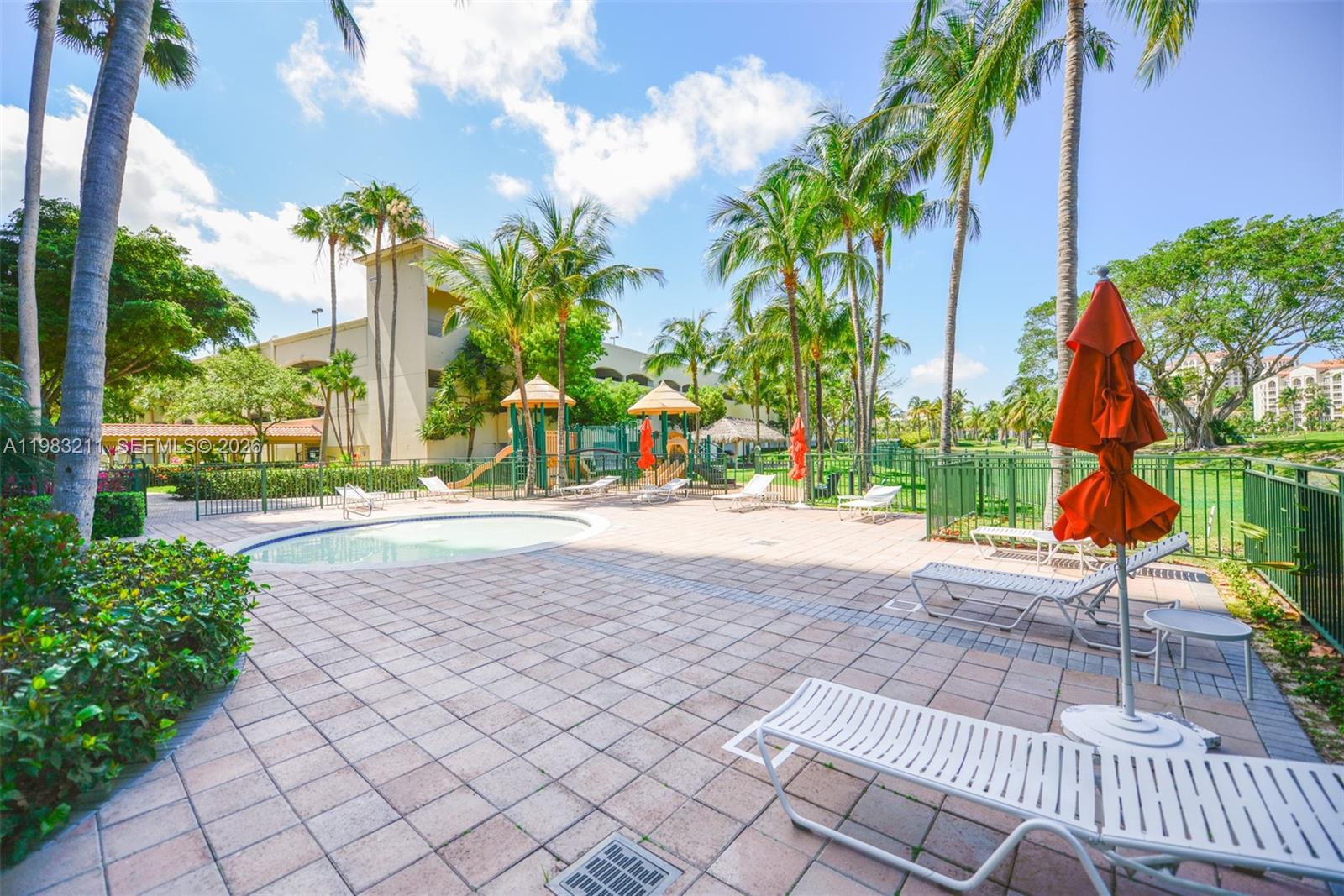 19501 W Country Club Dr #211, Aventura FL 33180