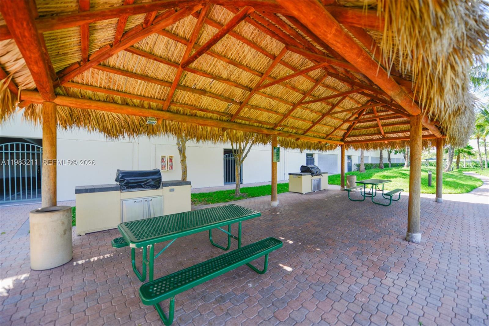 19501 W Country Club Dr #211, Aventura FL 33180