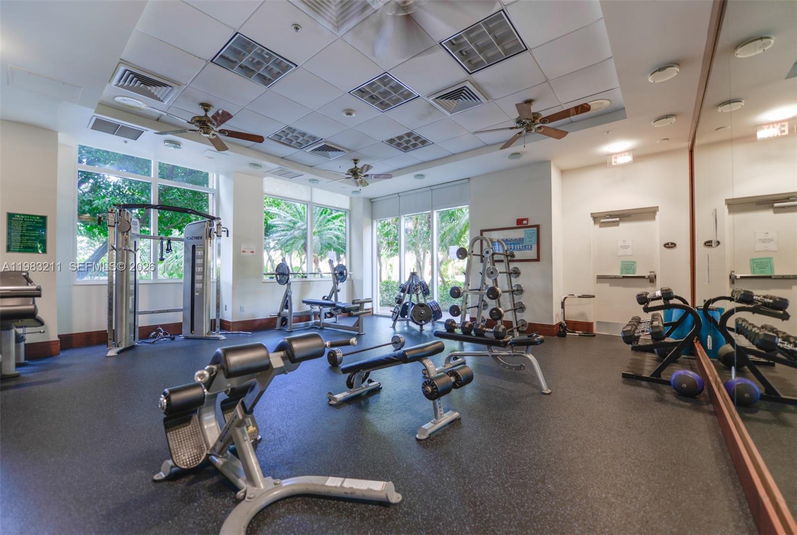 19501 W Country Club Dr #211, Aventura FL 33180
