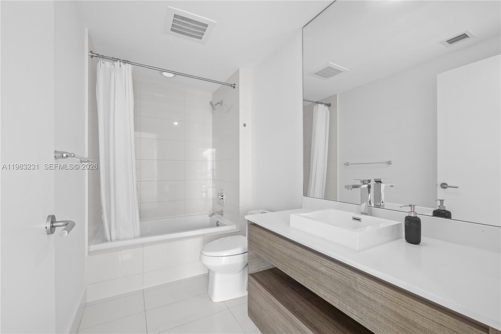 1100 S Miami Ave #1706, Miami FL 33130