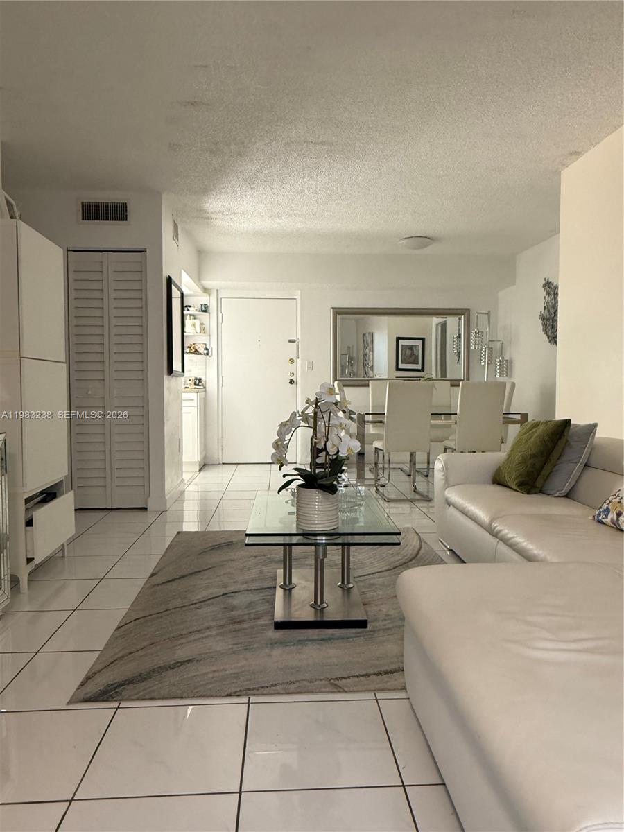 5033 NW 7th St #312, Miami FL 33126