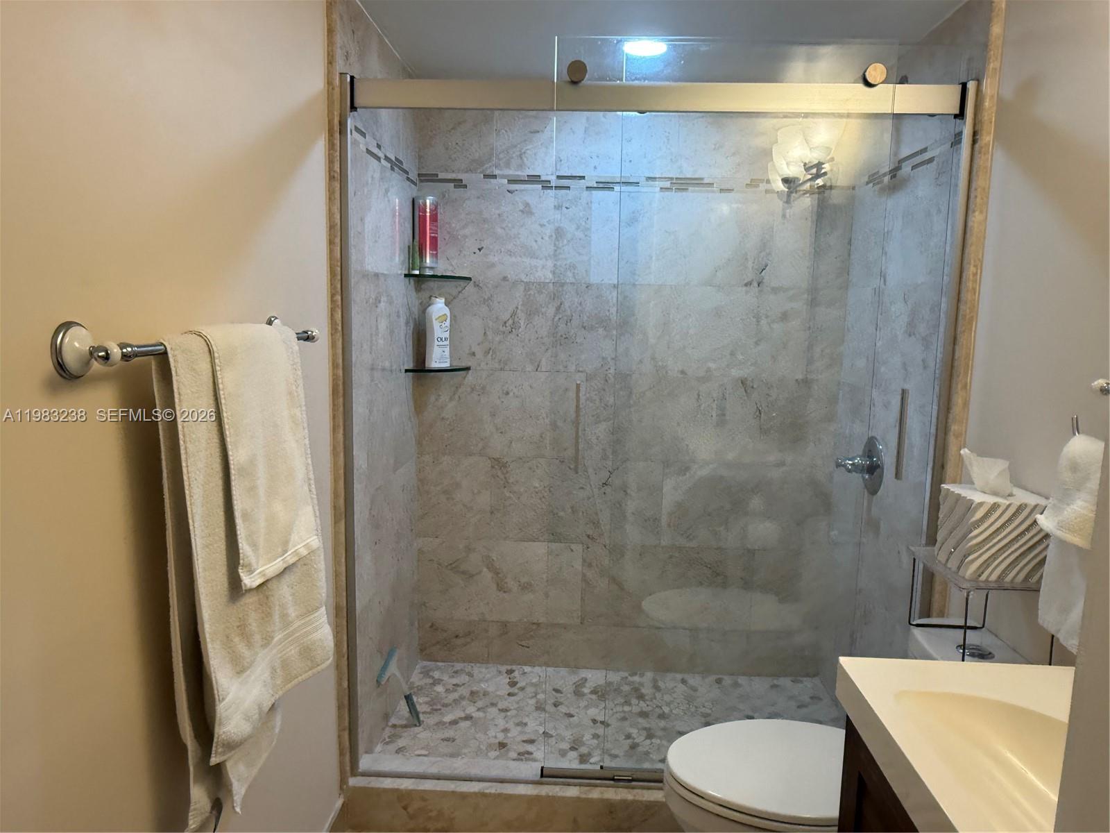 5033 NW 7th St #312, Miami FL 33126